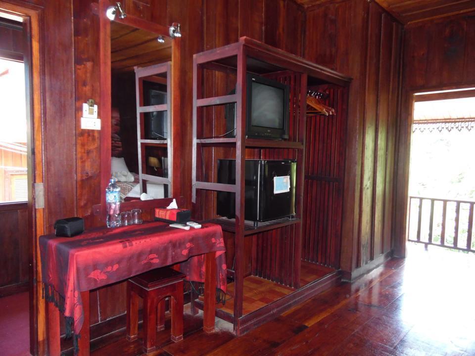 Riverside Guesthouse 루앙프라방 외부 사진